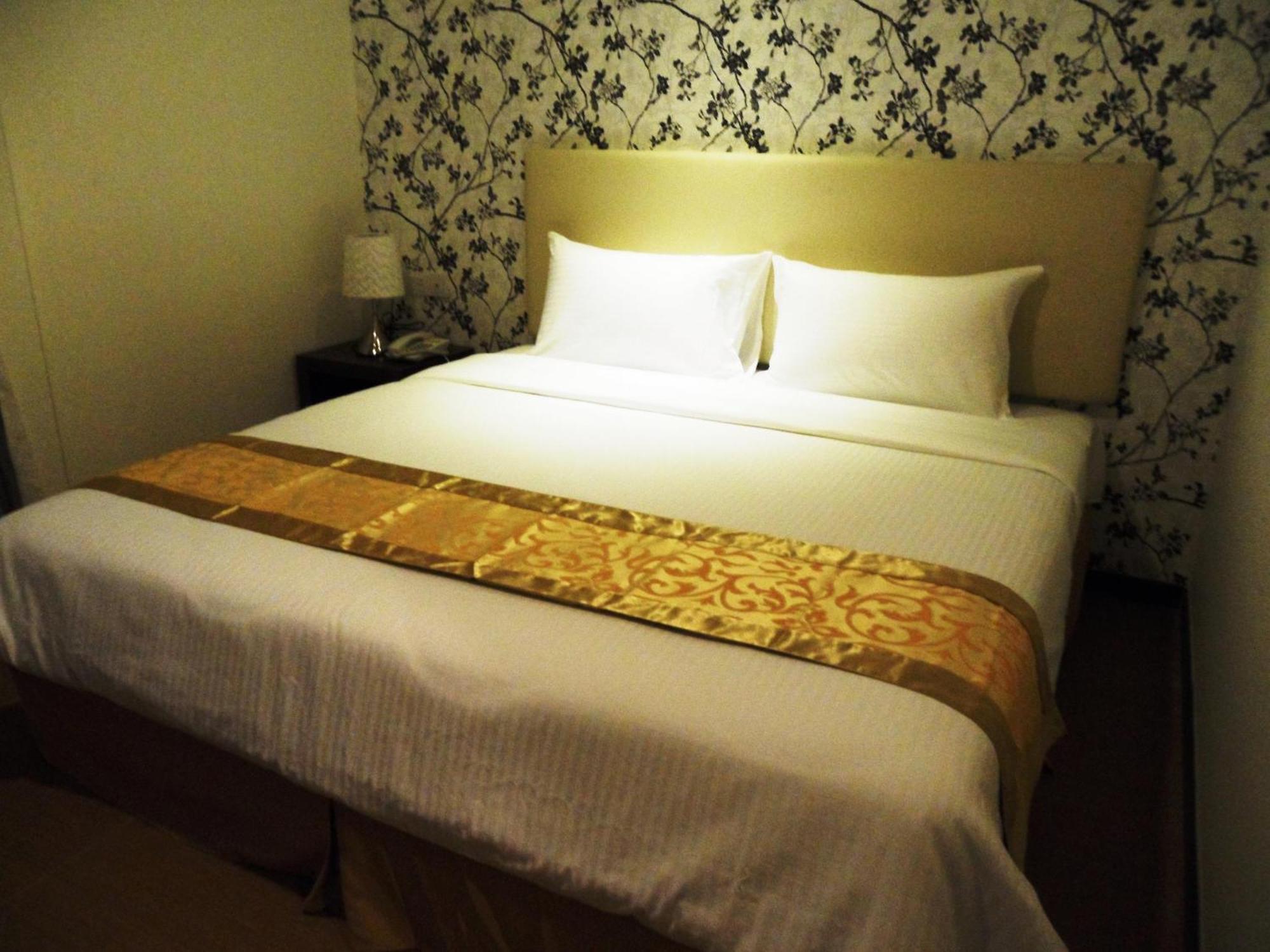 ג'והור בהרו Eight Days Boutique Hotel - Mount Austin מראה חיצוני תמונה