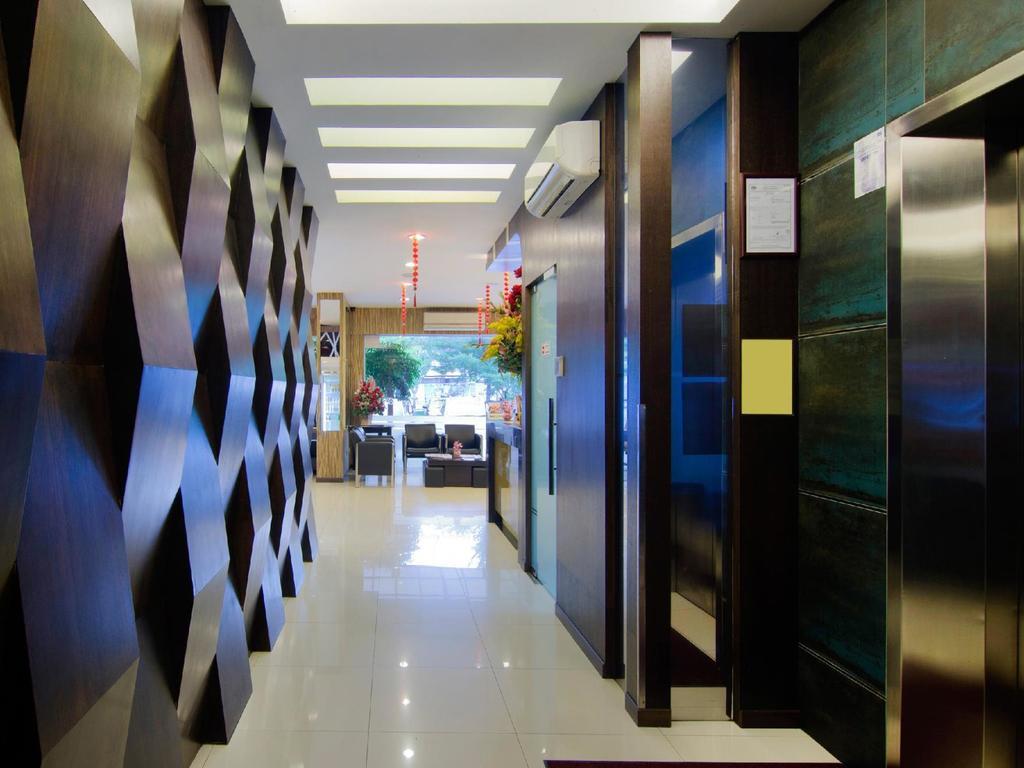 ג'והור בהרו Eight Days Boutique Hotel - Mount Austin מראה חיצוני תמונה