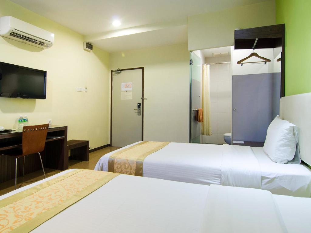 ג'והור בהרו Eight Days Boutique Hotel - Mount Austin מראה חיצוני תמונה