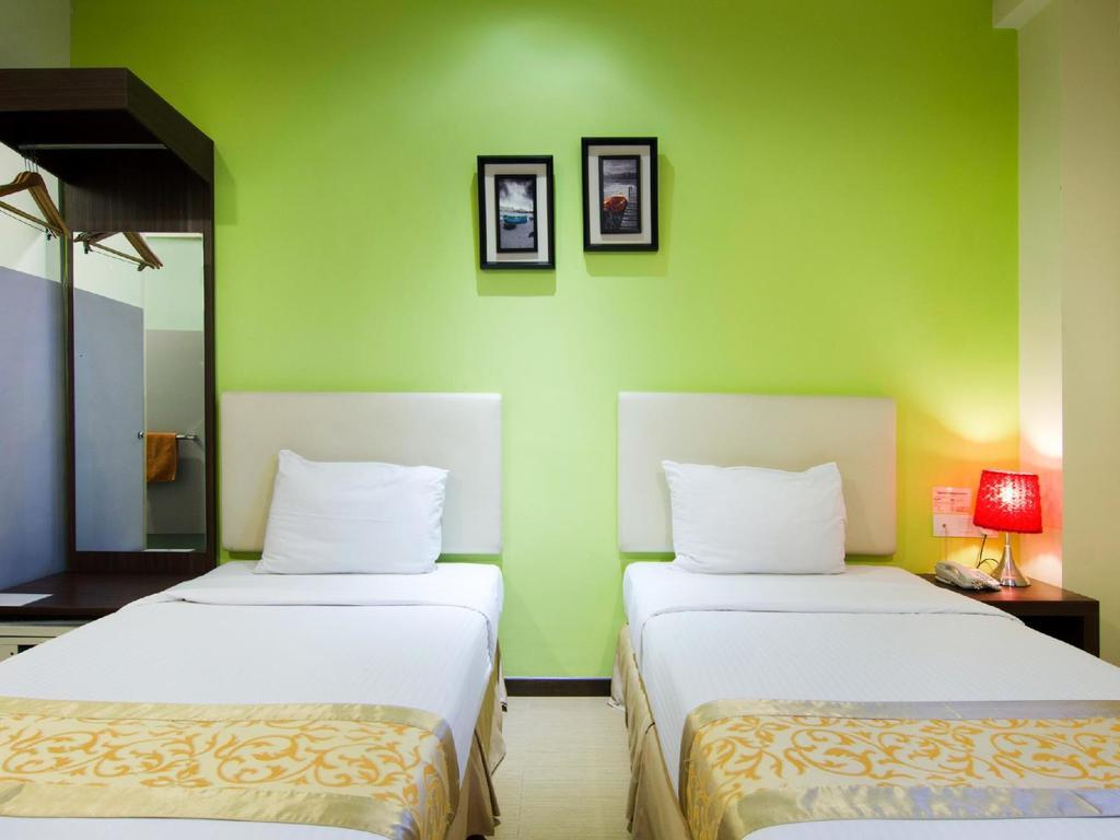 ג'והור בהרו Eight Days Boutique Hotel - Mount Austin מראה חיצוני תמונה