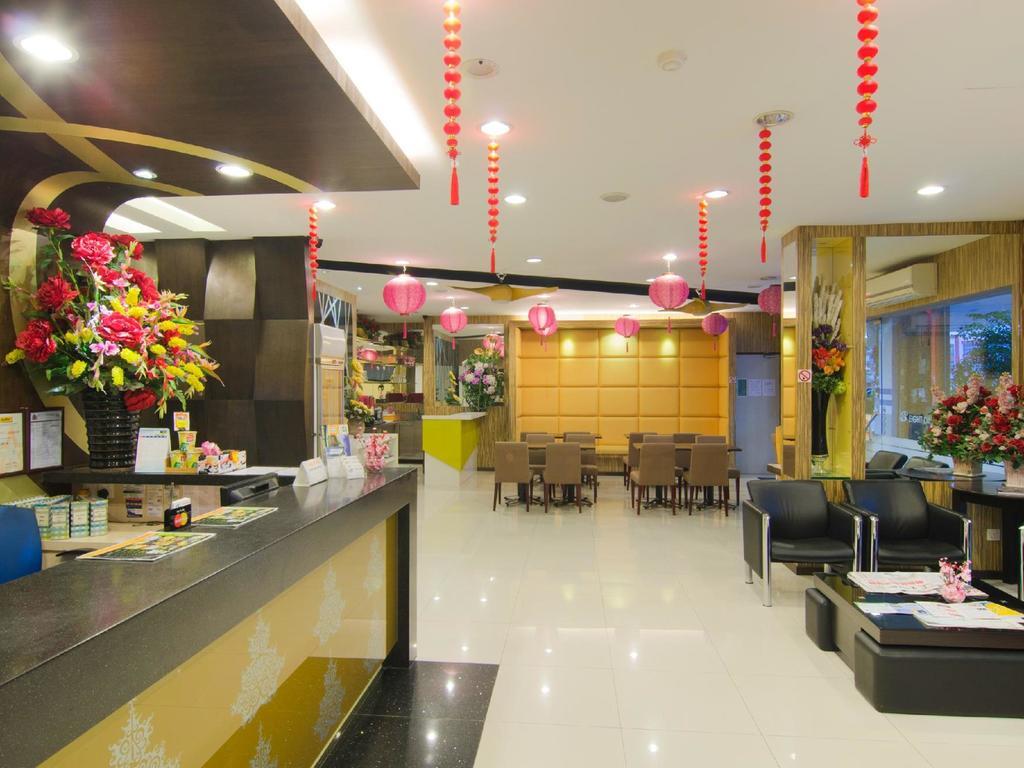 ג'והור בהרו Eight Days Boutique Hotel - Mount Austin מראה חיצוני תמונה